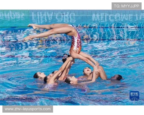 “新加坡泳池见证泳坛巨星！2025世界游泳锦标赛激烈开赛”